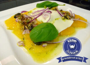 Orangen-Carpaccio mit Mozzarella und Sonnenblumen-Kern-Vinaigrette