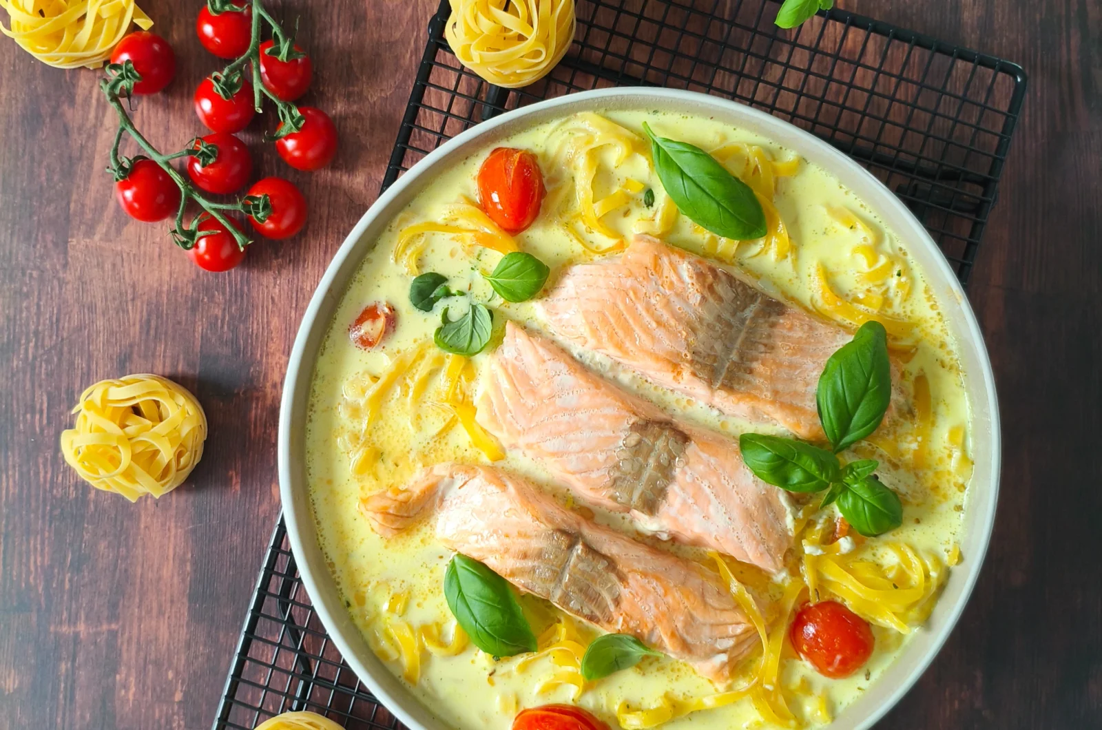 Ofenlachs mit Nudelnb